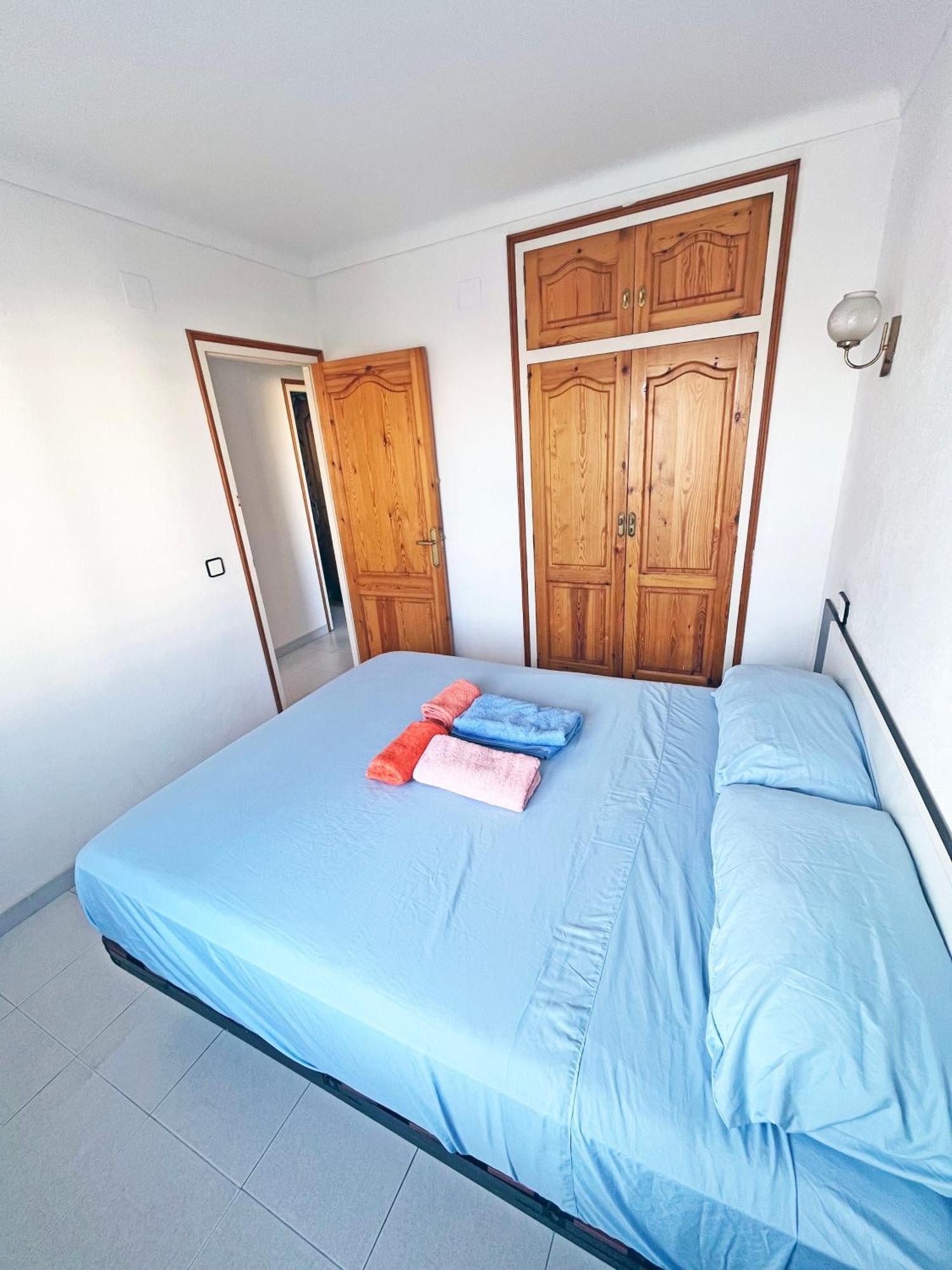 Apartamento De 3 Habitaciones En El Centro L' Escala Esterno foto